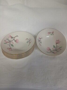 6 Vintage Homer Laughlin dessert/berry bowls w/gold-color trim
